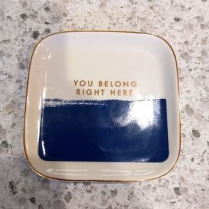 Sweet, small trinket dish